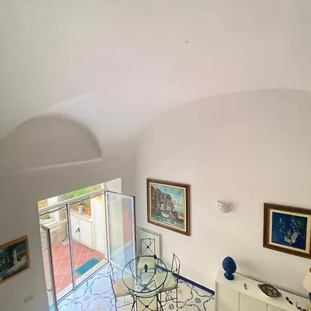 Apartment La Casa Di Paola